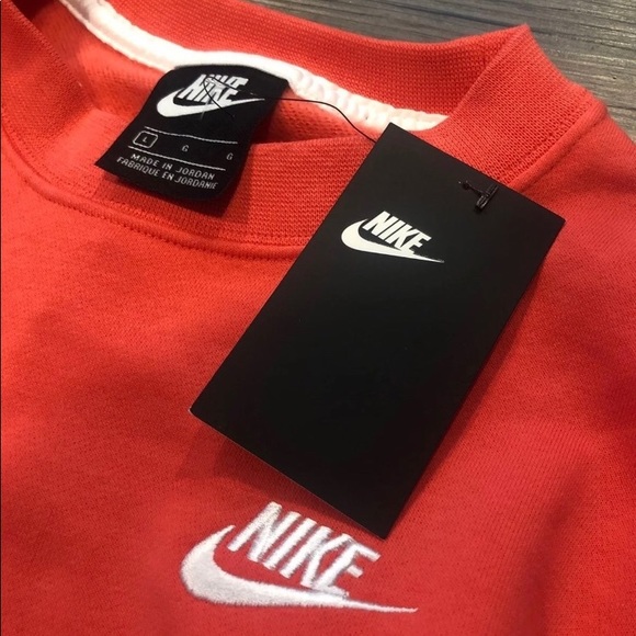 Nike Sweaters - Nike Heritage Colorblock Cropped Sweater NWT